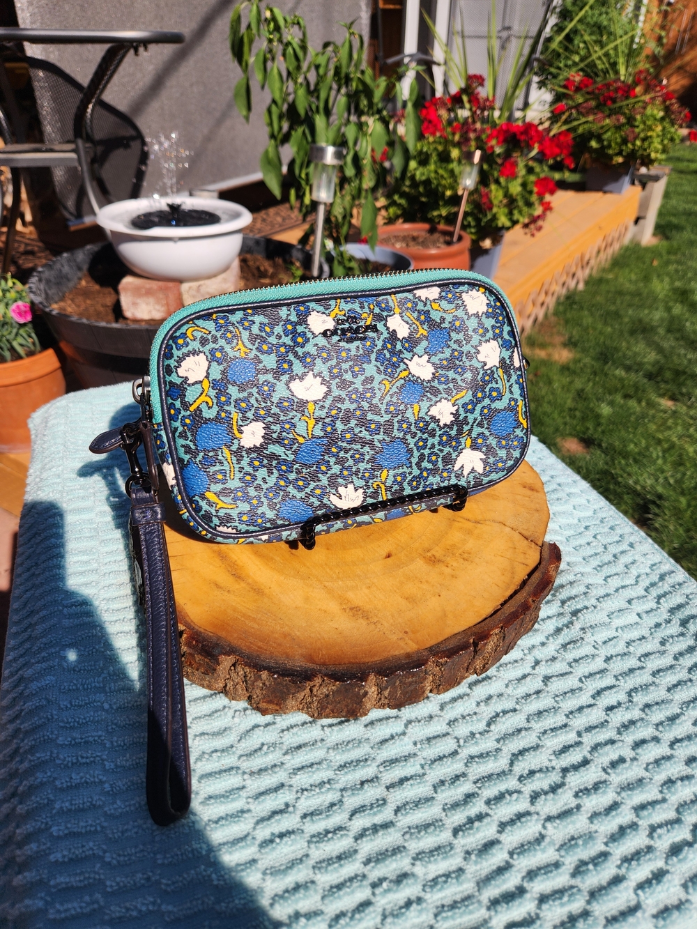 Coach Clutch In Yankee Floral Print Canvas